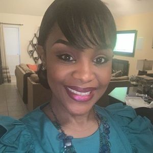 Meet your Posher, Jewels B.